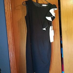 Stunning black & white ruffled sleeve dress